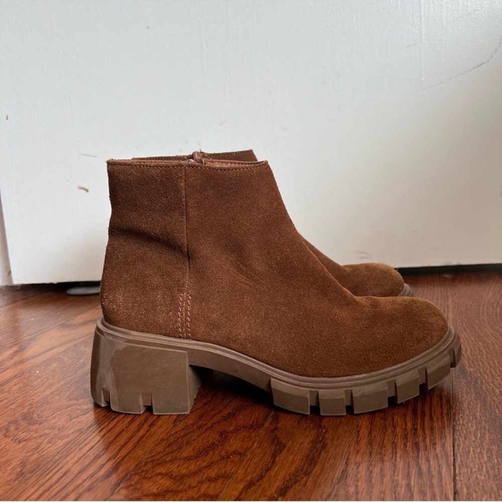 Steve Madden tan suede leather chunky sole haywire ankle boots 
size 8 - Picture 2 of 7